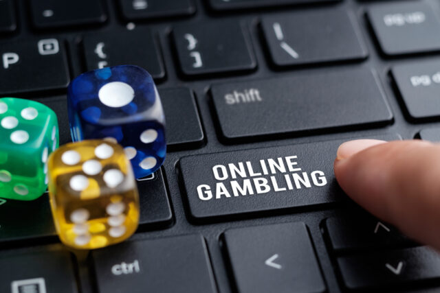 Can You Make A Living From Online Gambling - 2022 Guide - Scholarly Open  Access 2022