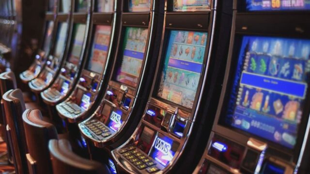 Why Australians Call Slot Machines Pokies? - Scholarly Open Access 2023