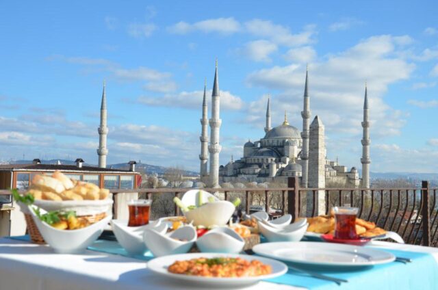 Istanbul’s Most Popular Hotels Known for Their Delicious Cuisine and Unforgettable Amenities