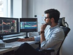 Trading in the Digital Age: Exploring the Role of Brokers and the Option to Trade Independently