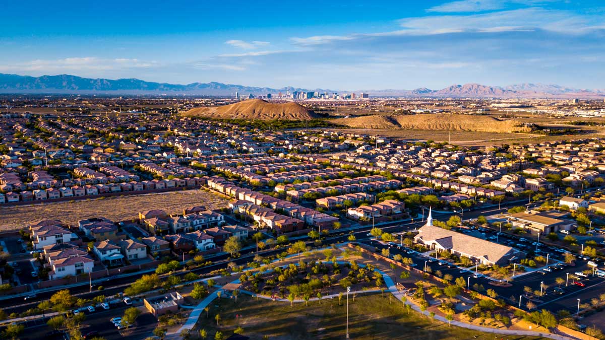 High 10 Neighborhoods for Strolling in Las Vegas